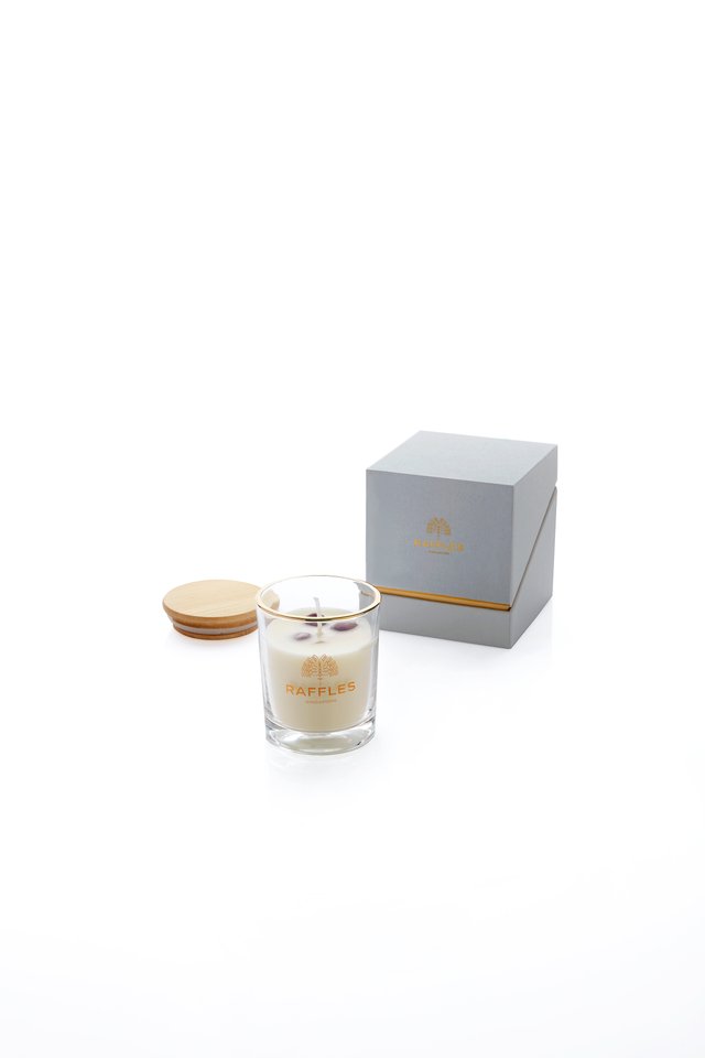 Raffles Candle - Thyme & White Tea